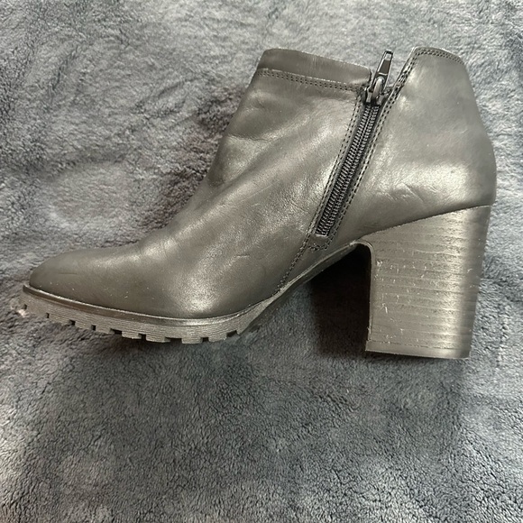 Lucky Brand Noryn Black Booties Size 10 - Picture 8 of 10